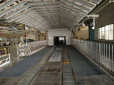 汽车淋雨检查线